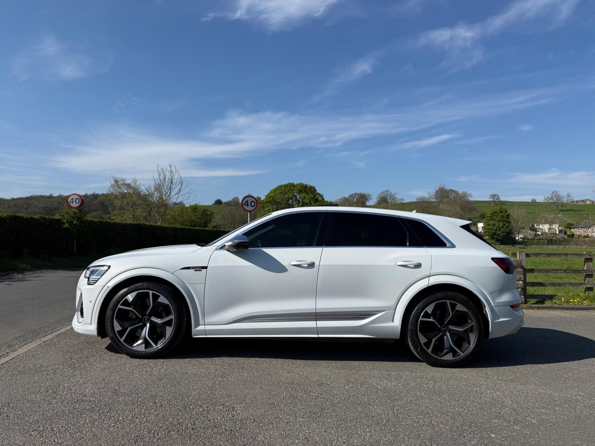 Audi e-tron S