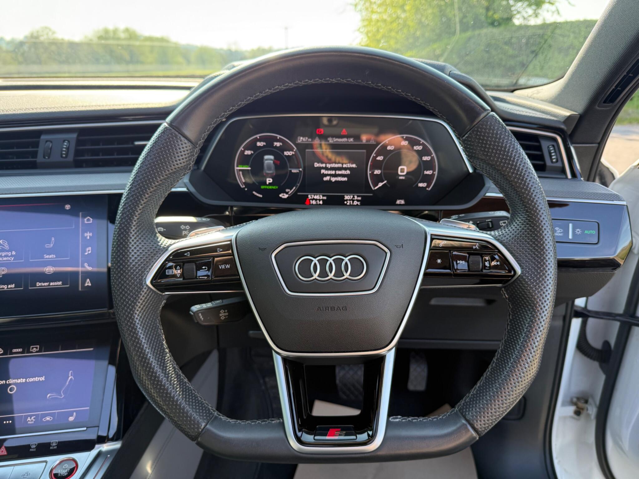 Audi e-tron S