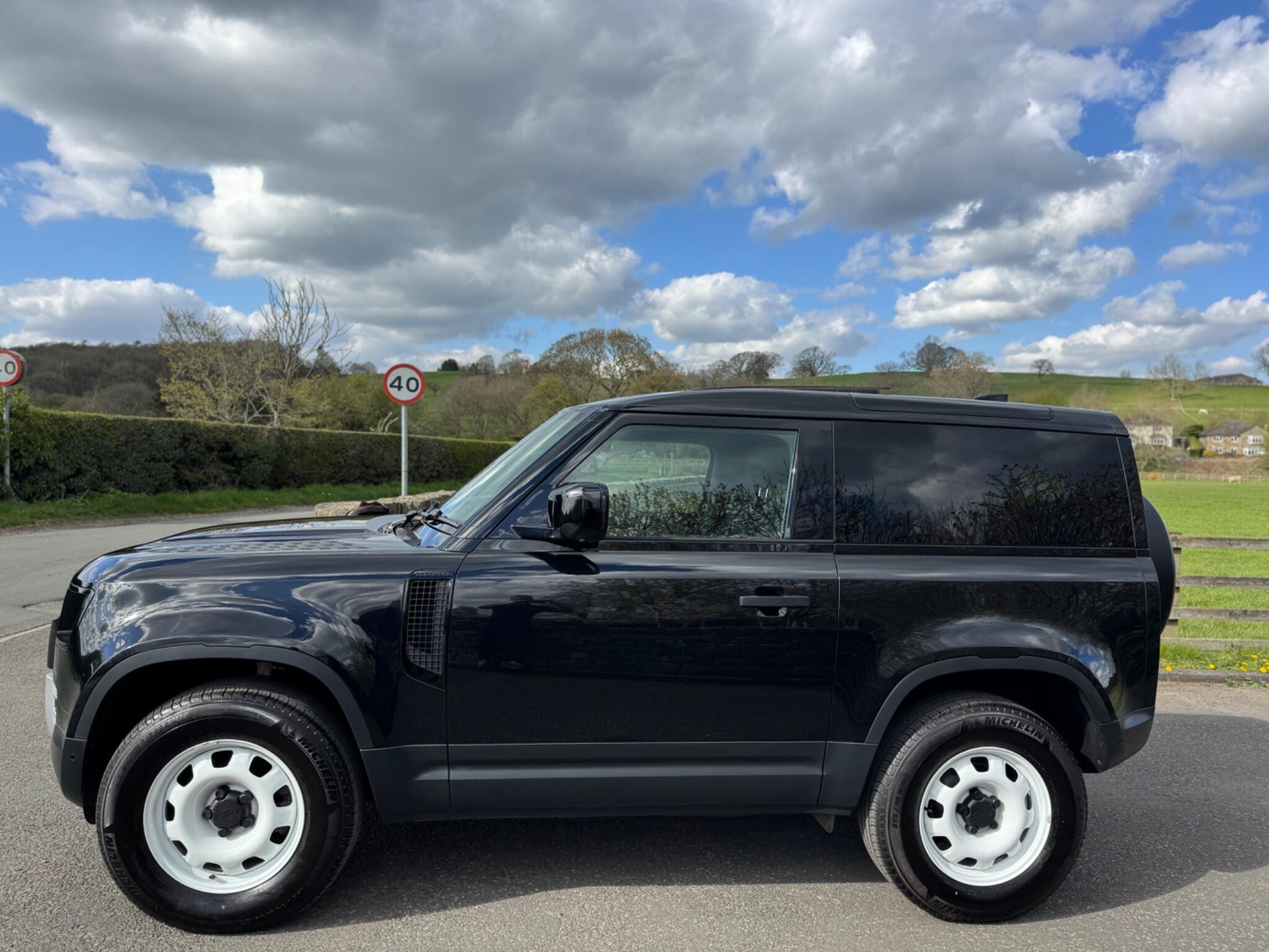 Land Rover Defender Unspecified