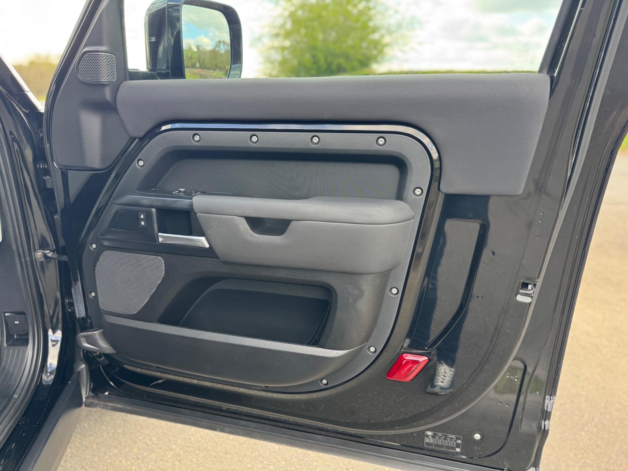 Land Rover Defender Unspecified