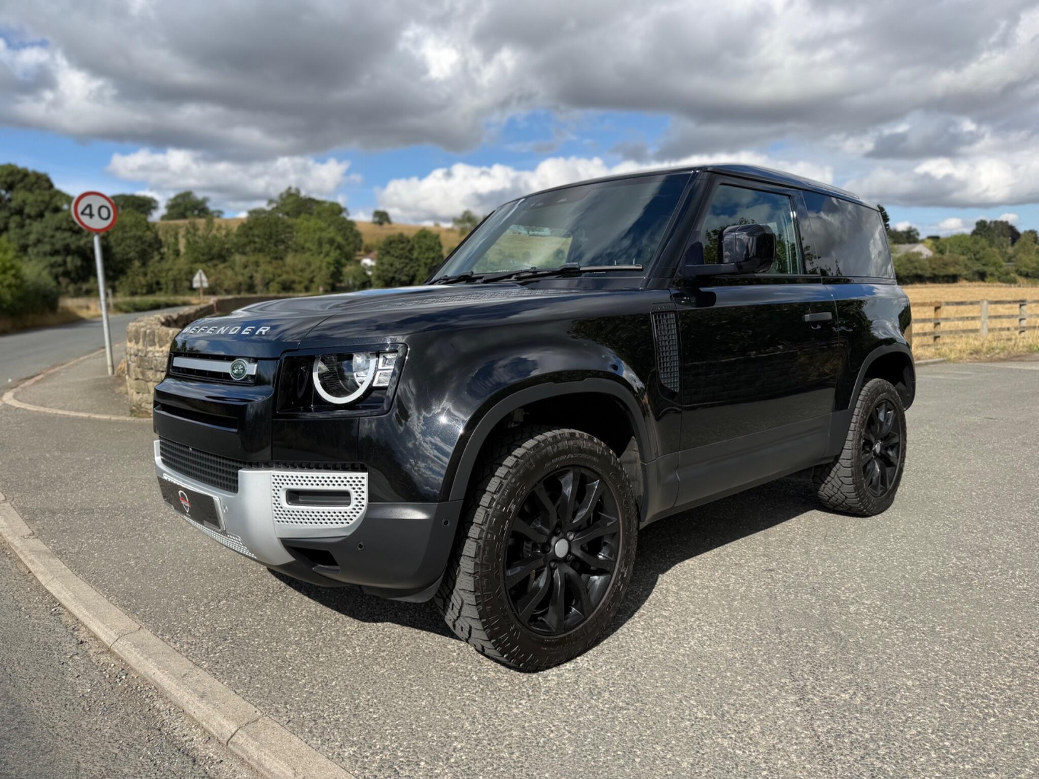 Land Rover Defender 90