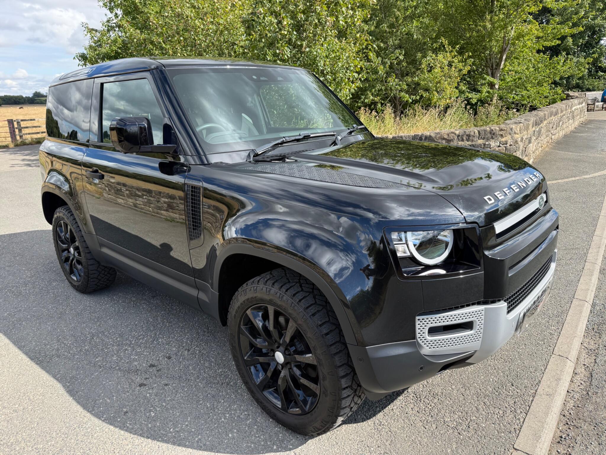 Land Rover Defender 90