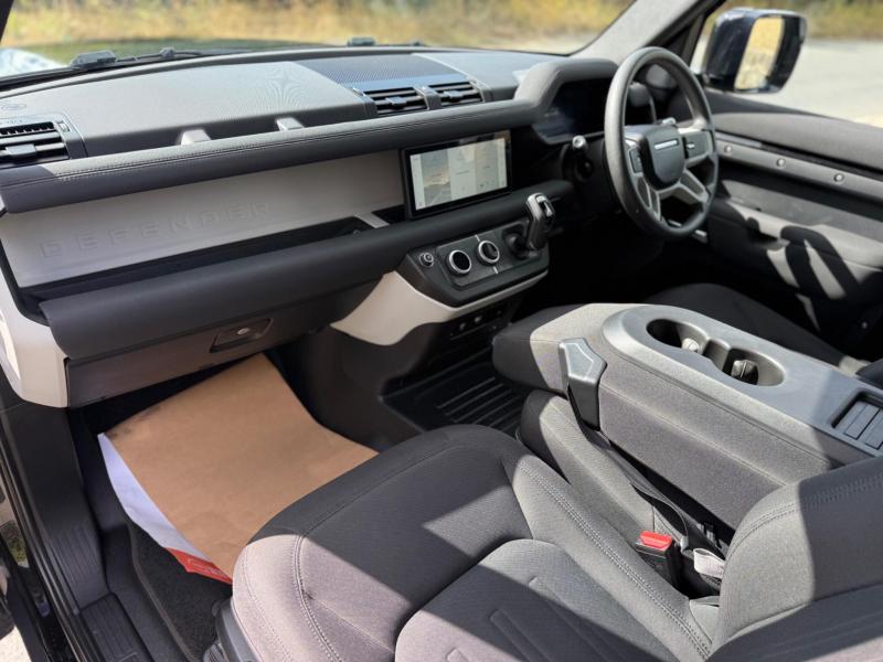 Land Rover Defender 90