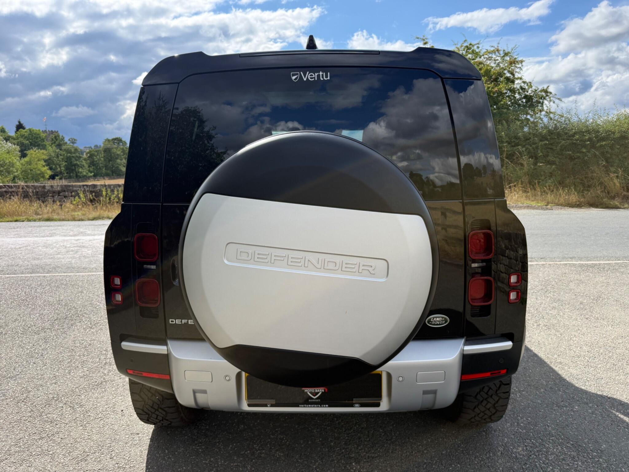 Land Rover Defender 90