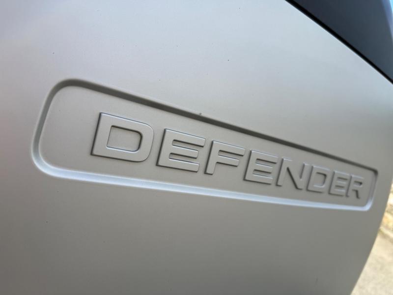 Land Rover Defender 90
