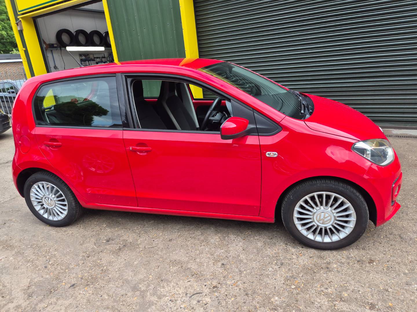 Volkswagen Up