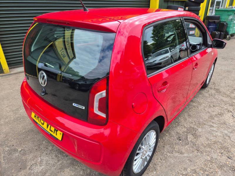 Volkswagen Up