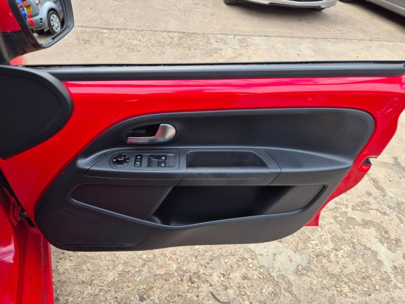 Volkswagen Up