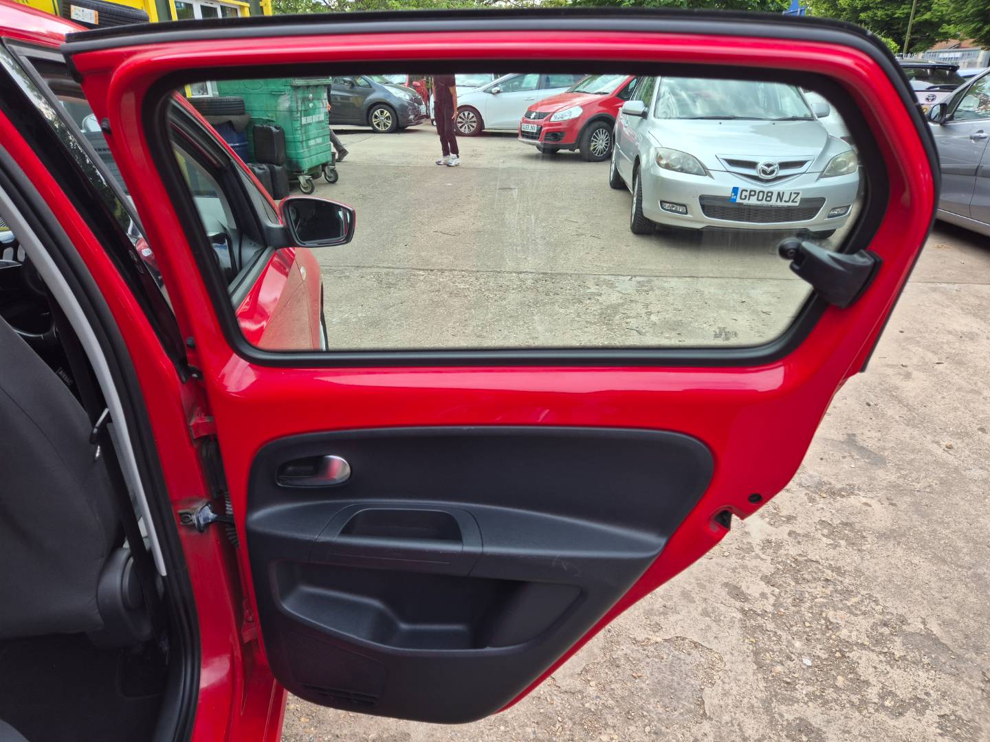 Volkswagen Up