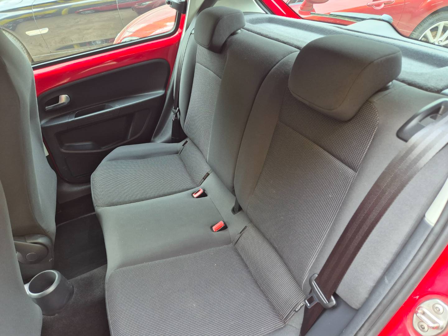 Volkswagen Up