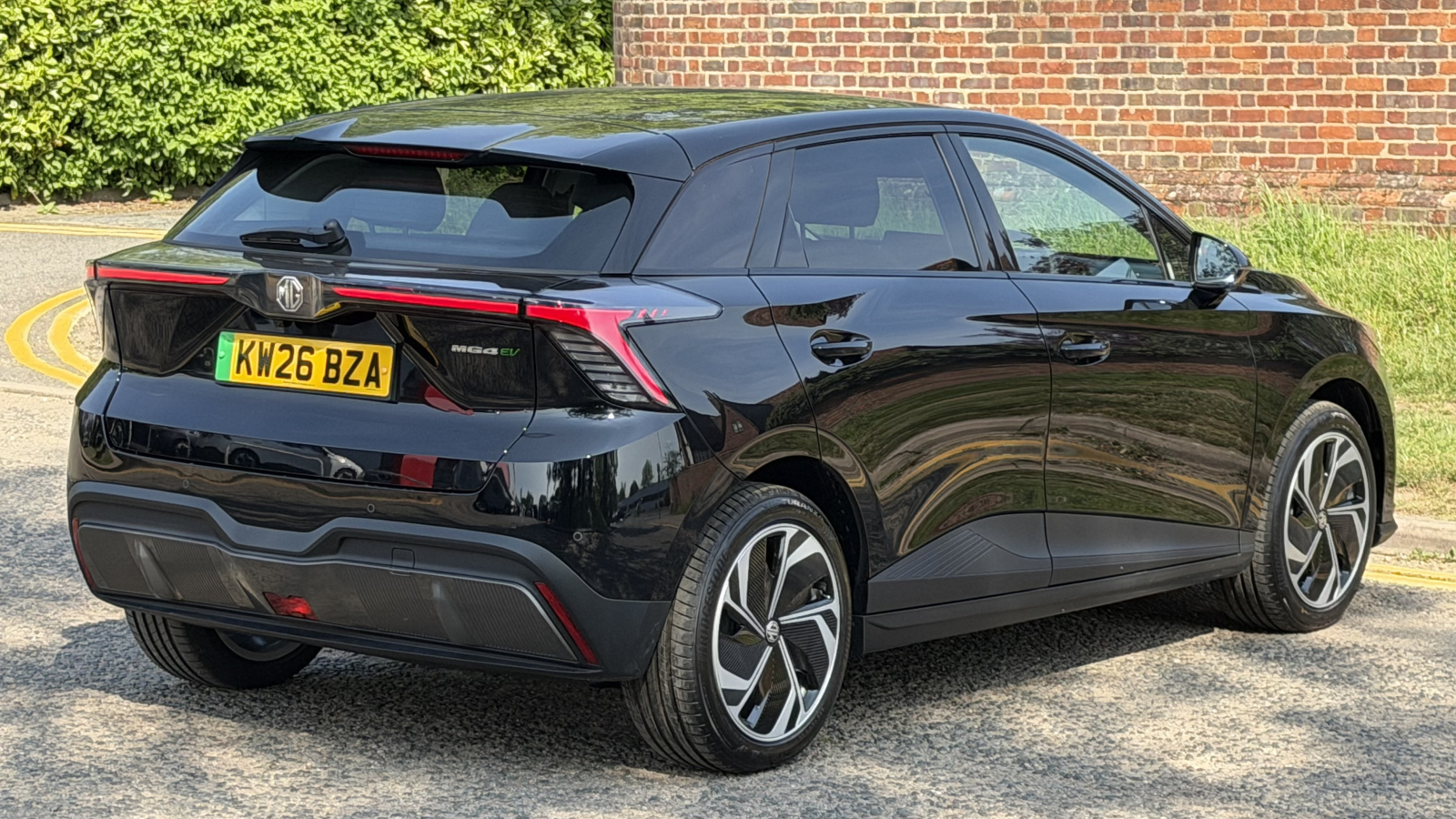 MG Motor UK Mg4