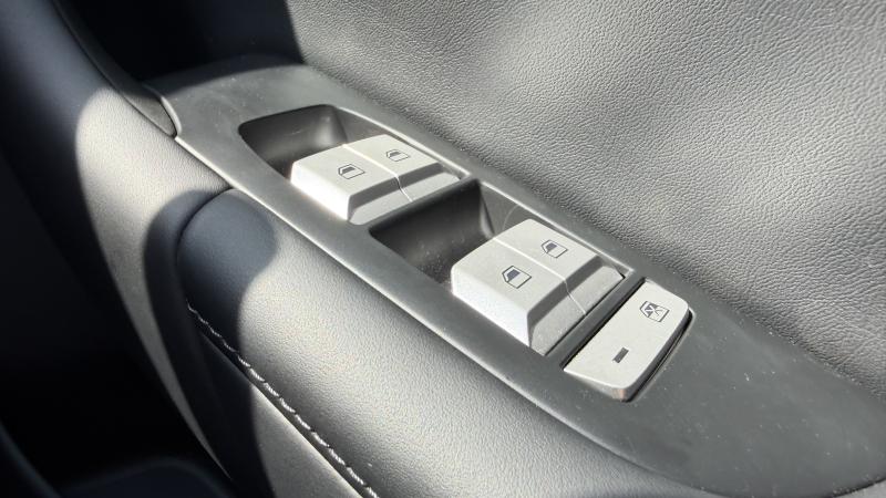 MG Motor UK Mg4