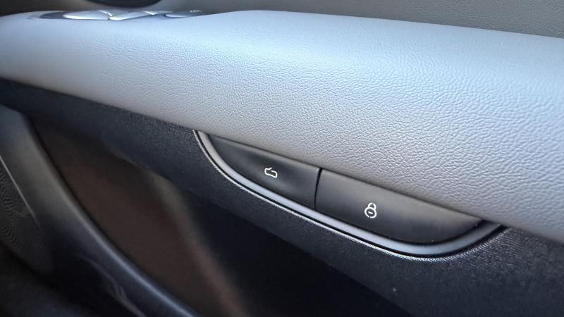 MG Motor UK IM5