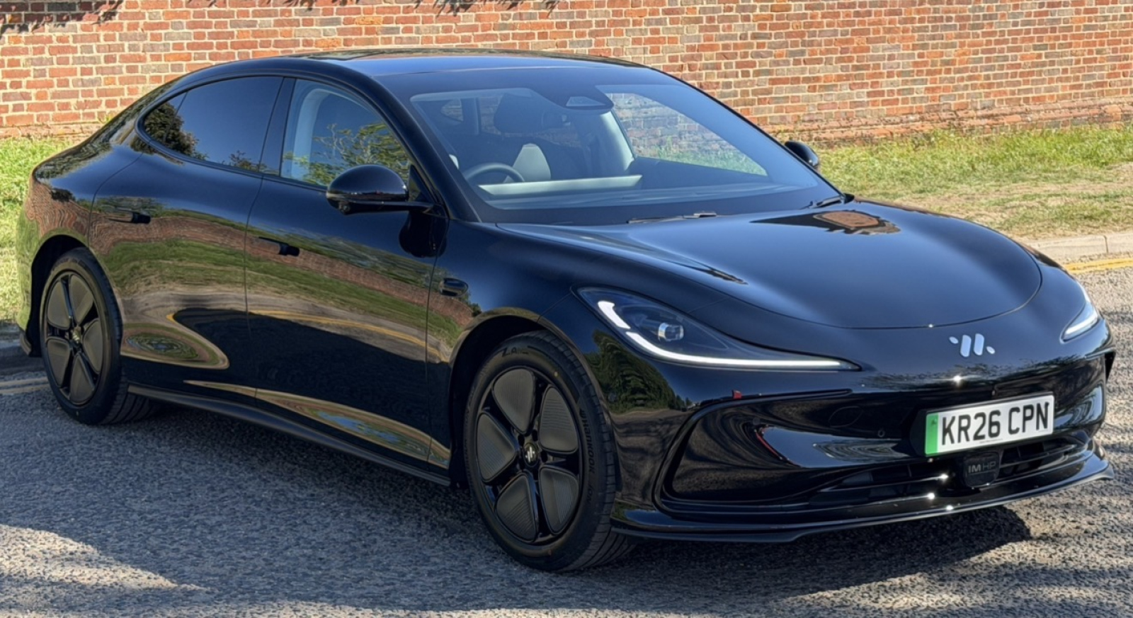 MG Motor UK IM5