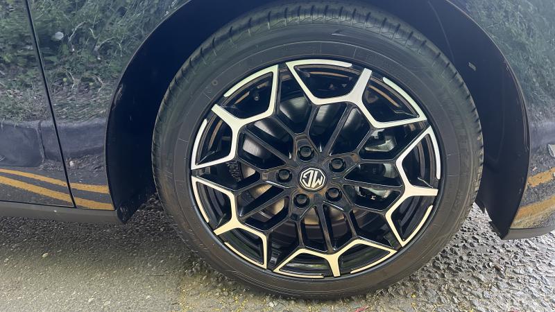 MG Motor UK MG4 URBAN