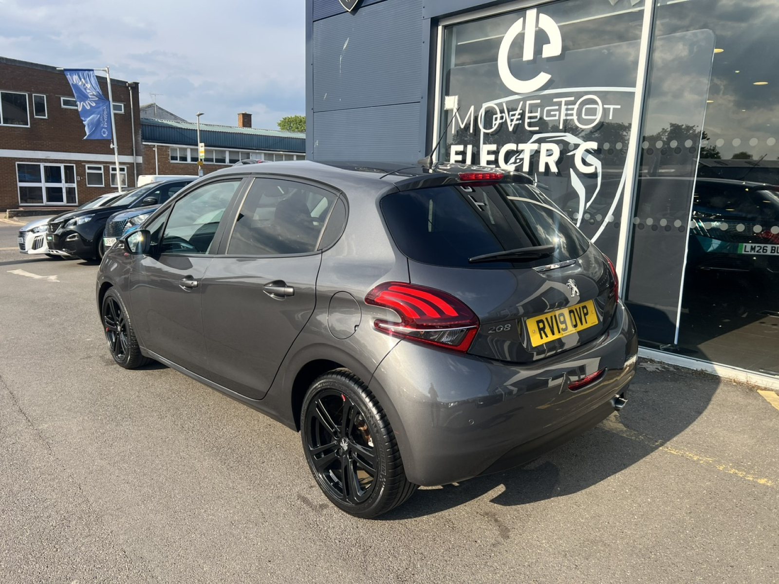 Peugeot 208