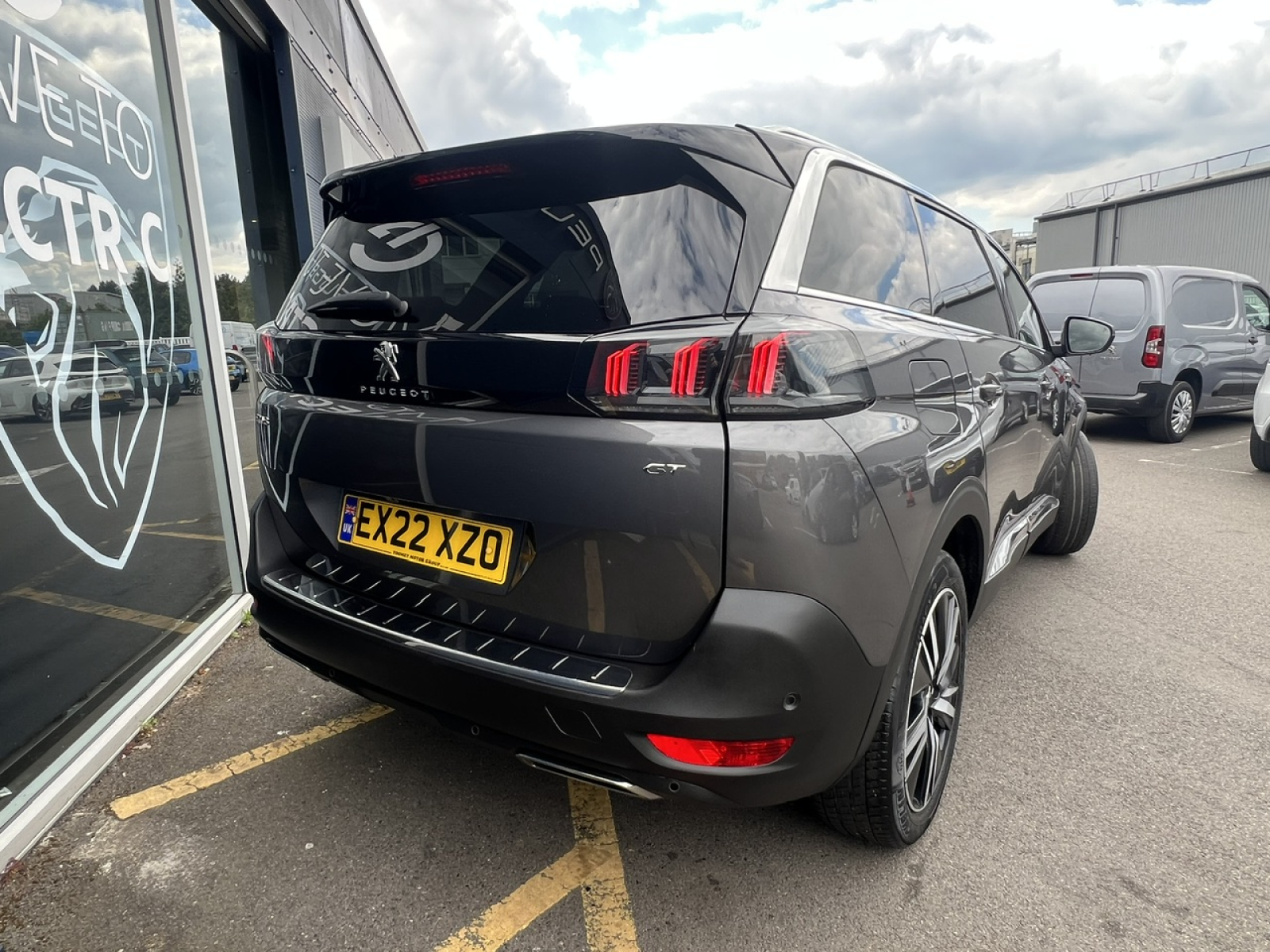 Peugeot 5008