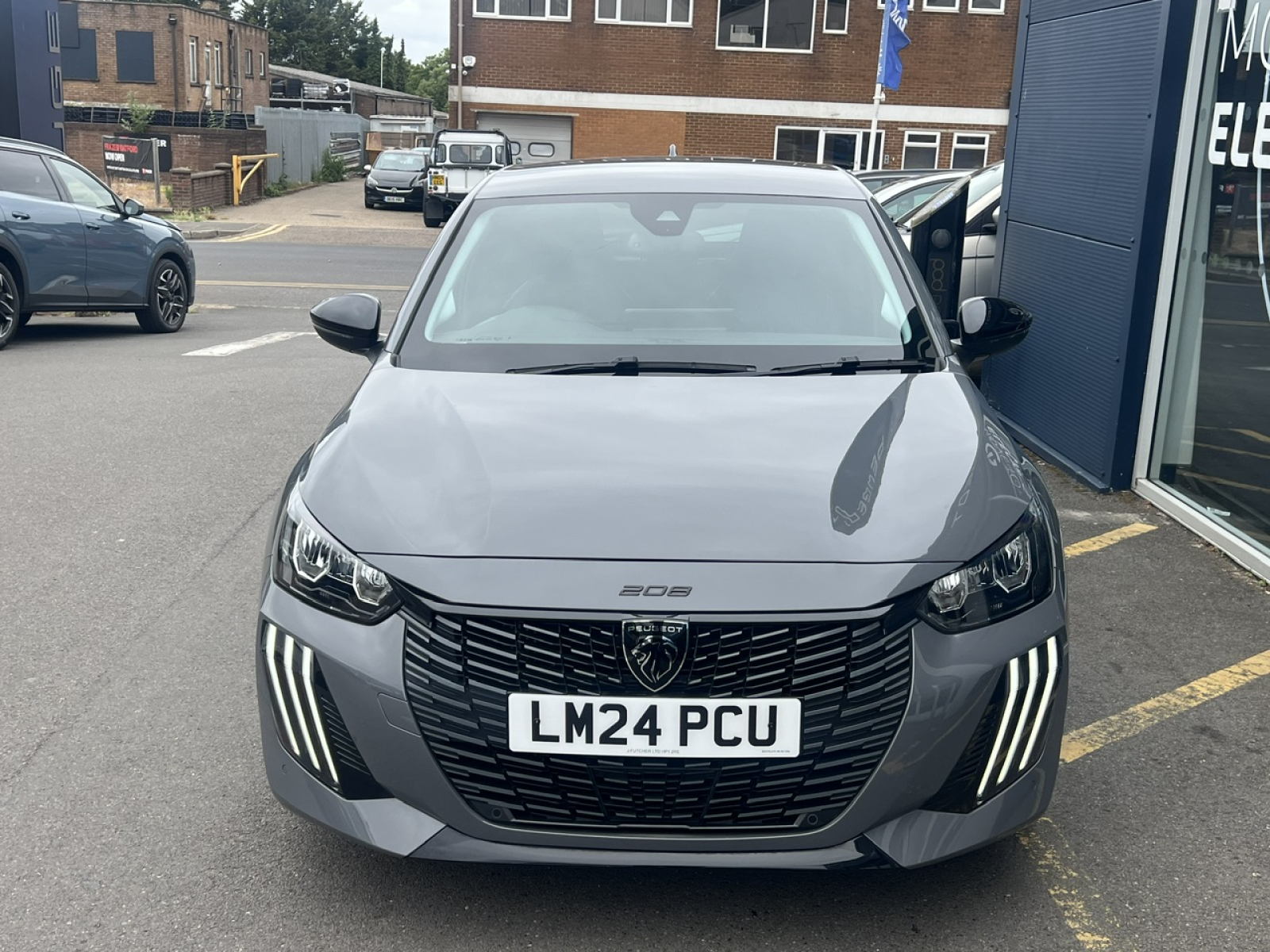 Peugeot 208