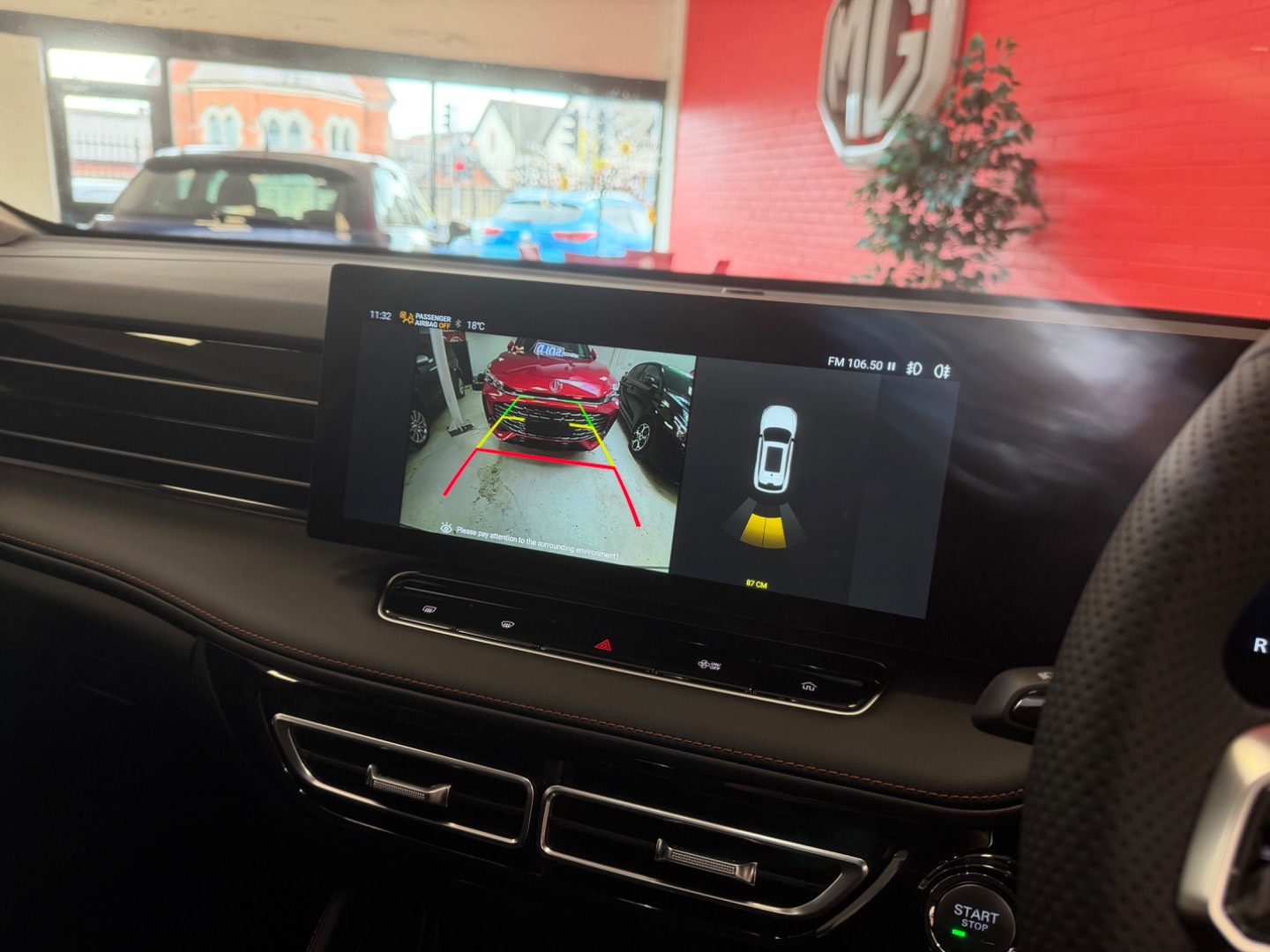 MG Motor UK HS