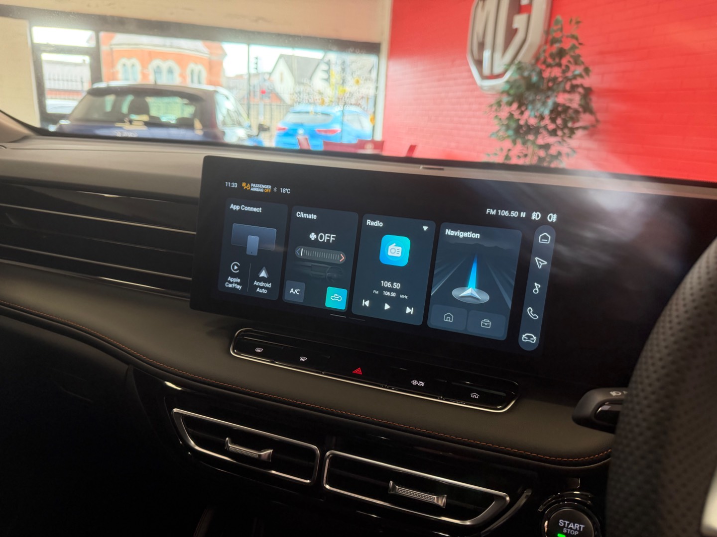 MG Motor UK HS