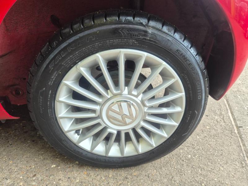 Volkswagen Up