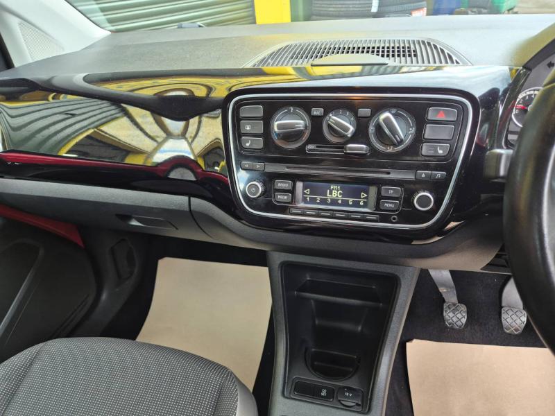 Volkswagen Up