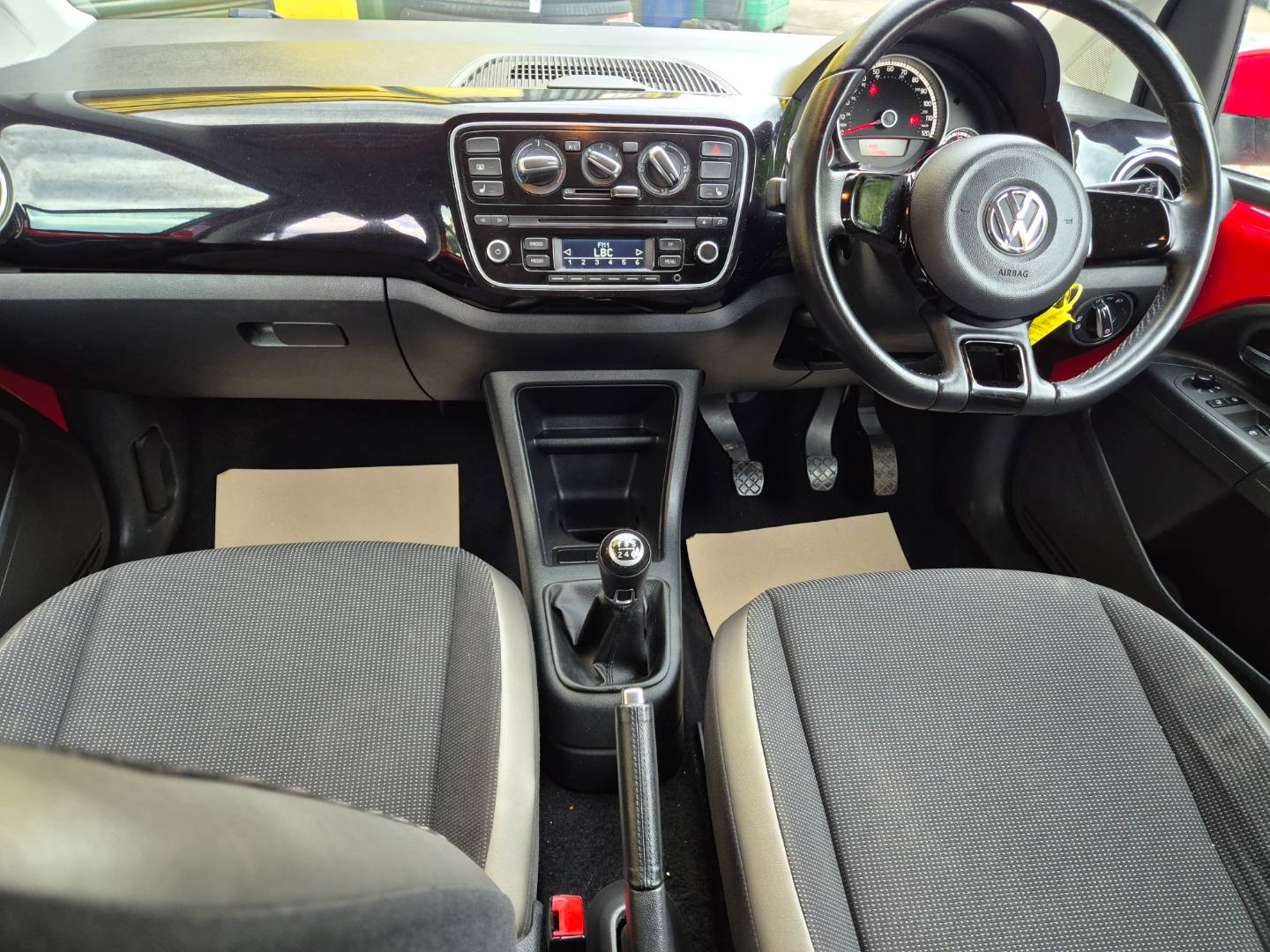 Volkswagen Up