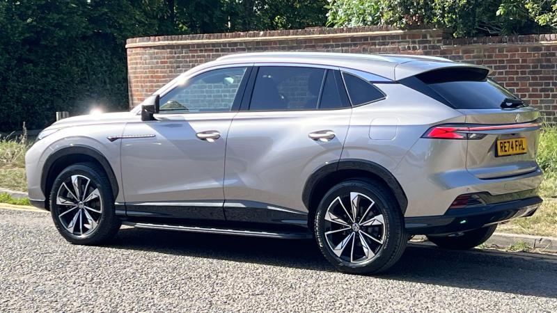 MG Motor UK HS