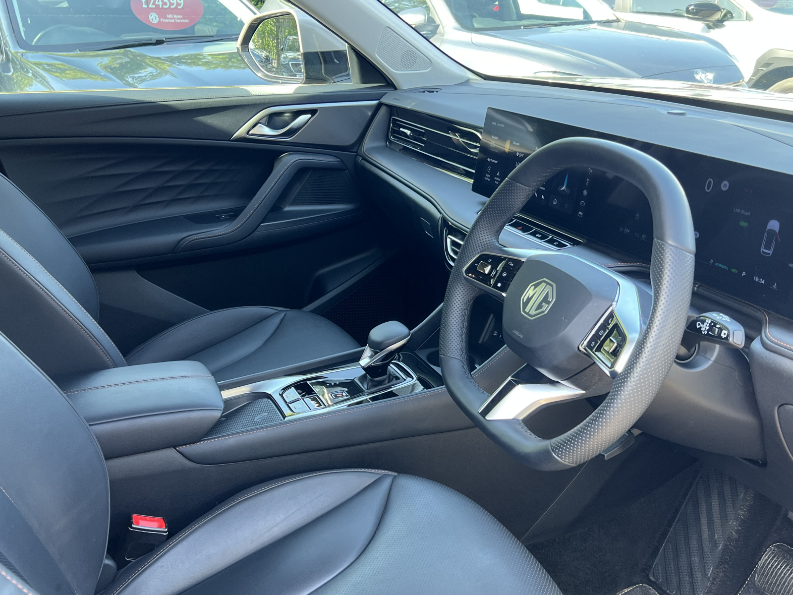 MG Motor UK HS