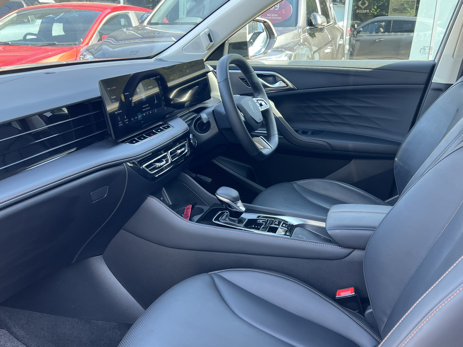 MG Motor UK HS