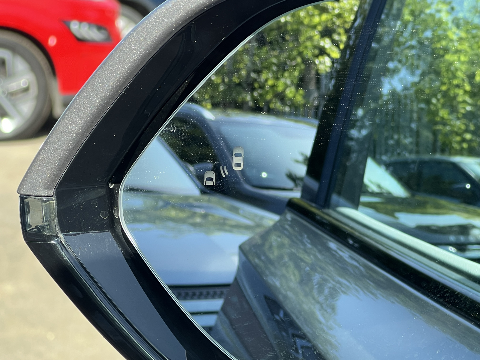 MG Motor UK HS