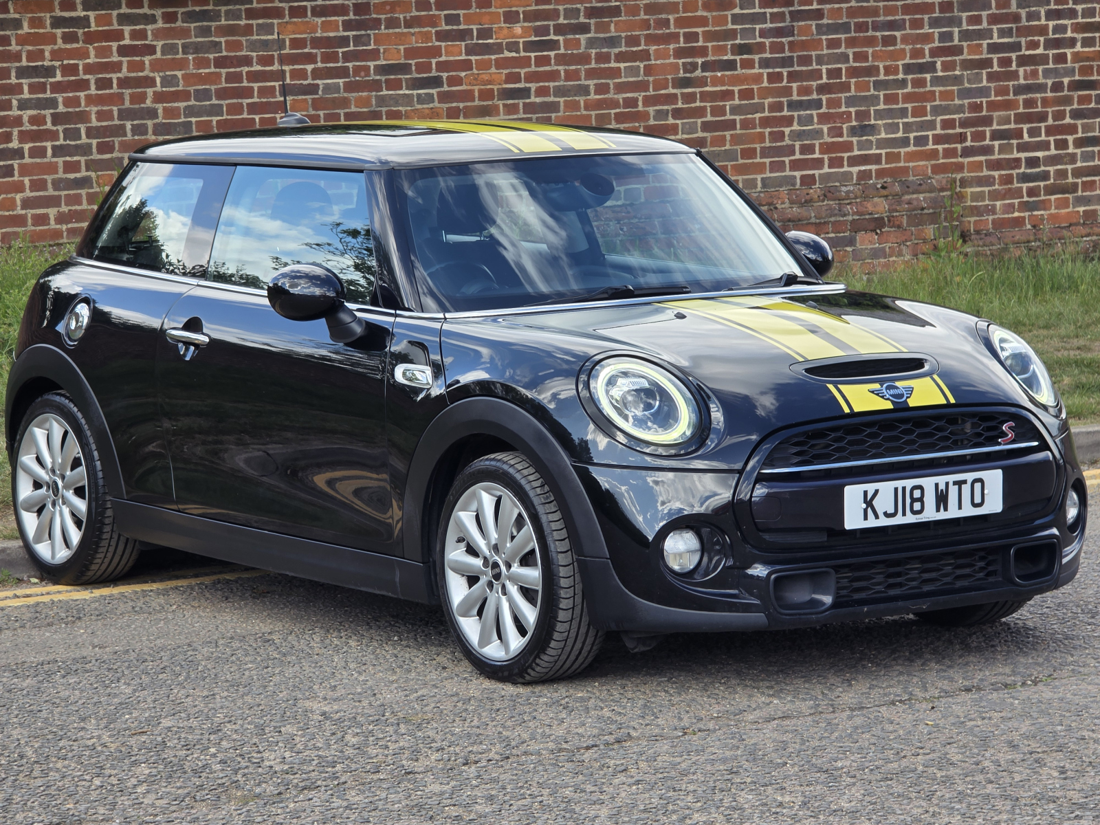 Mini Hatchback