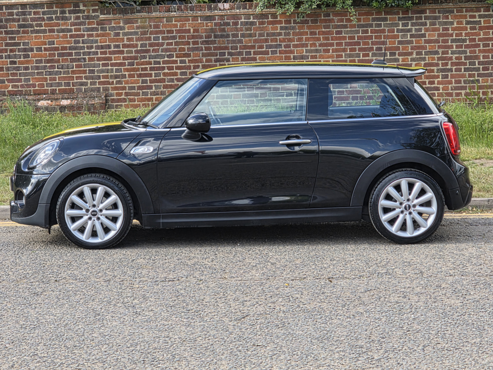 Mini Hatchback