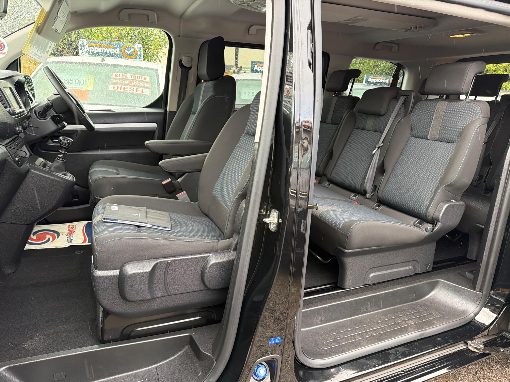 Peugeot Traveller