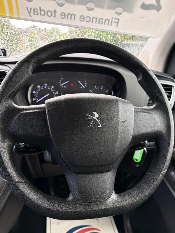 Peugeot Traveller