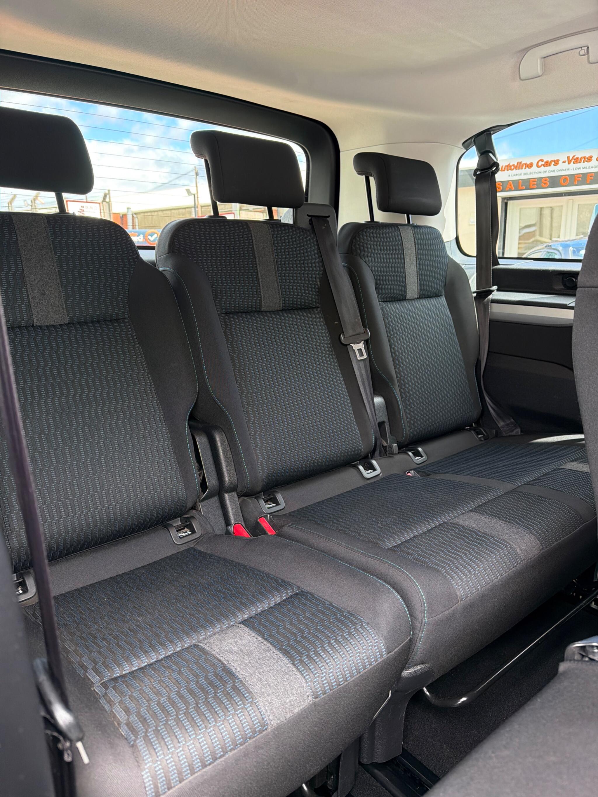 Peugeot Traveller