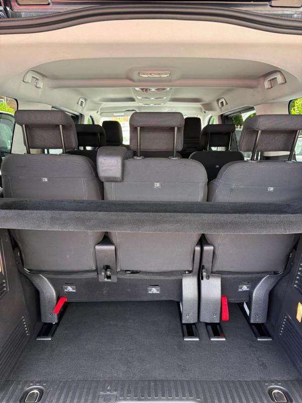 Peugeot Traveller