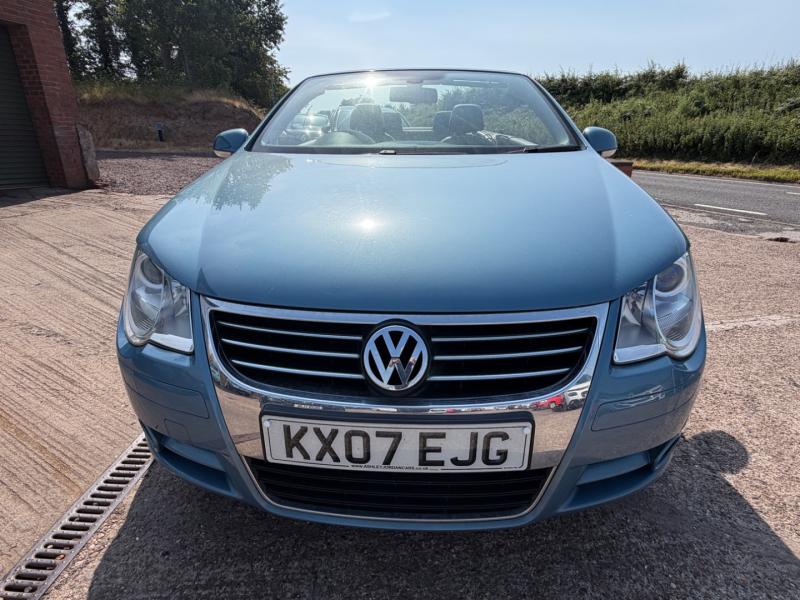Volkswagen Eos