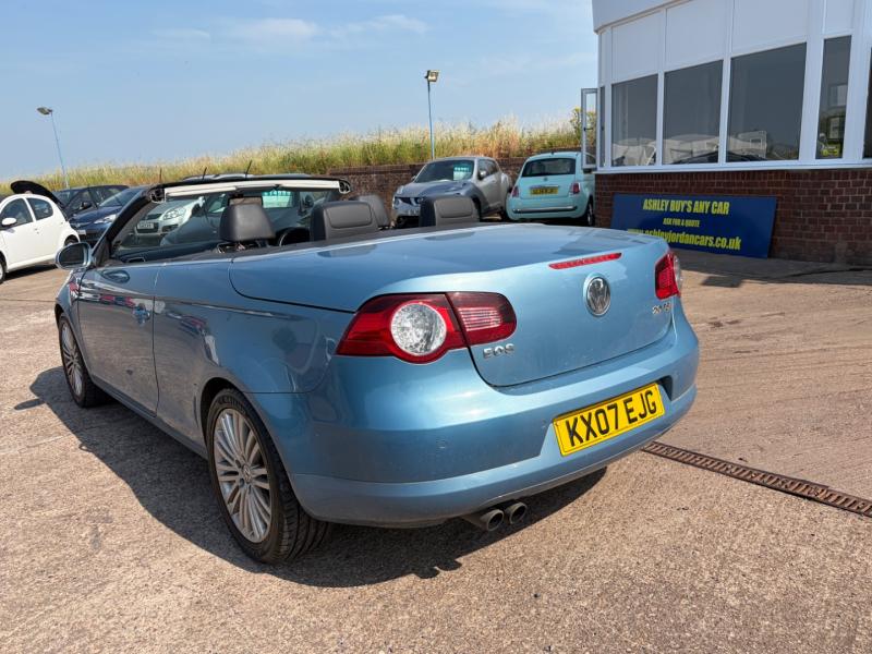 Volkswagen Eos