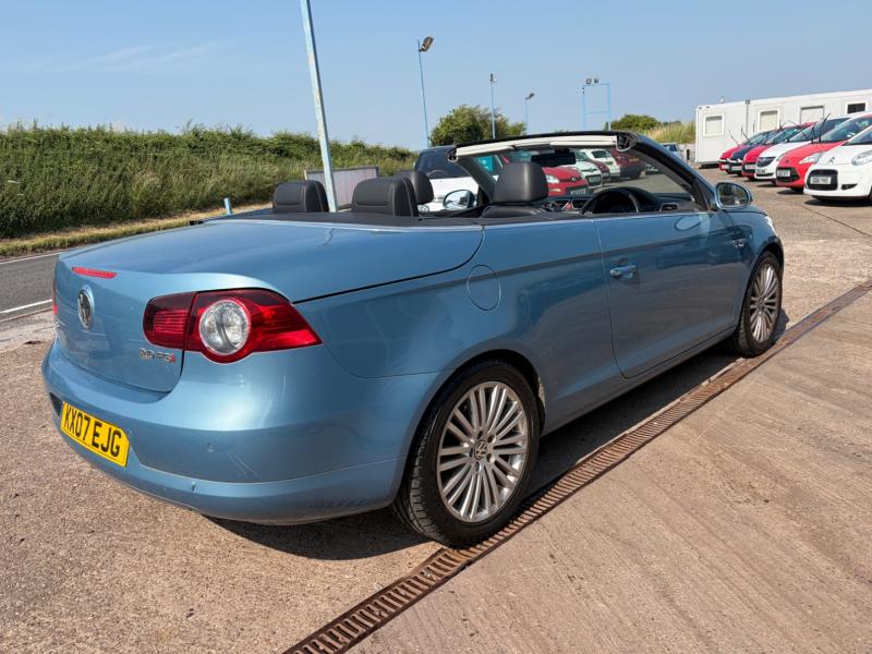 Volkswagen Eos