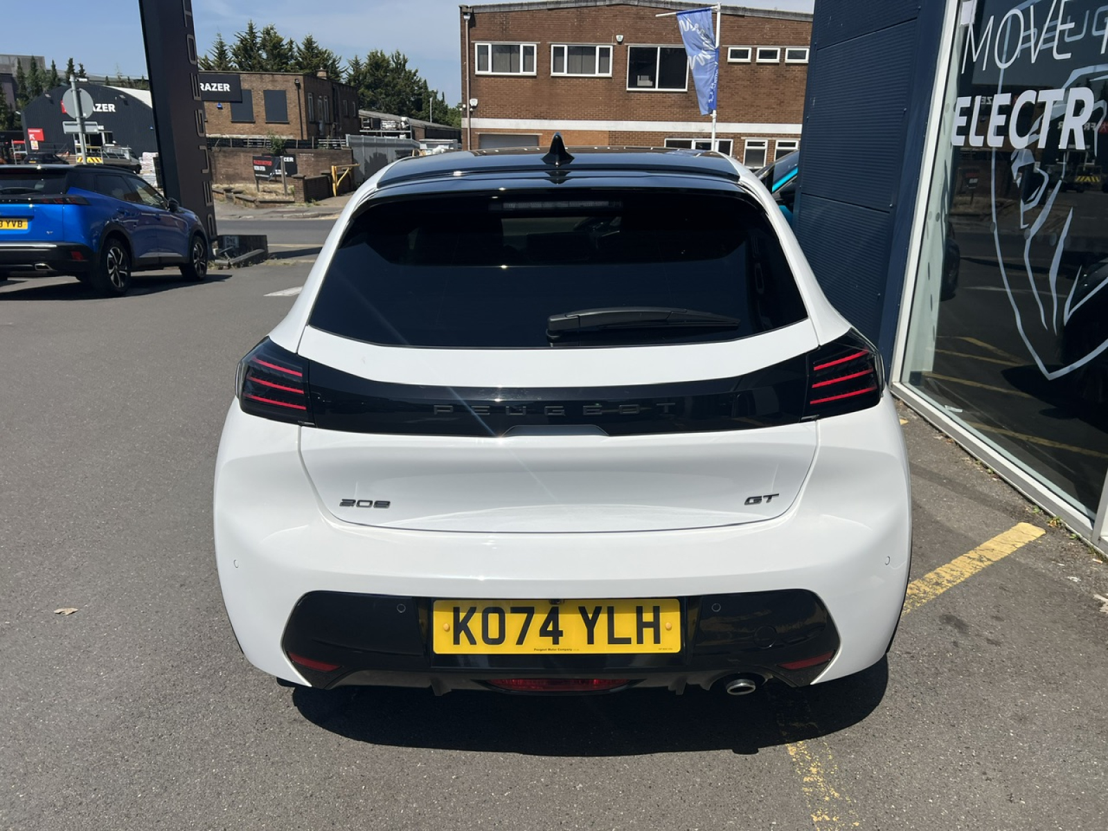 Peugeot 208