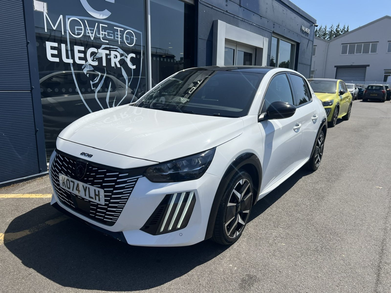 Peugeot 208