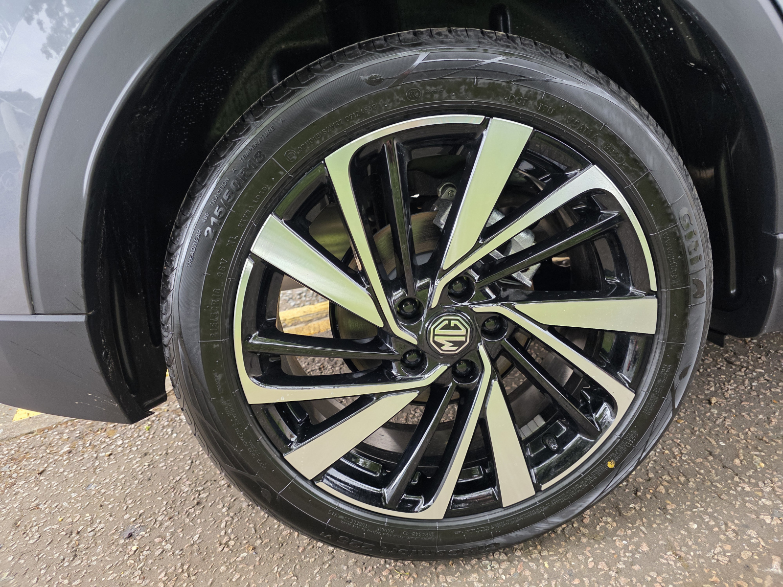 MG Motor UK ZS