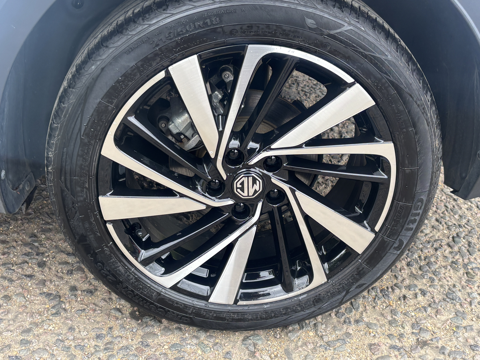 MG Motor UK ZS