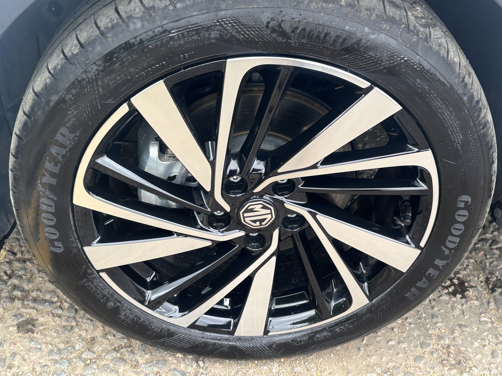 MG Motor UK ZS