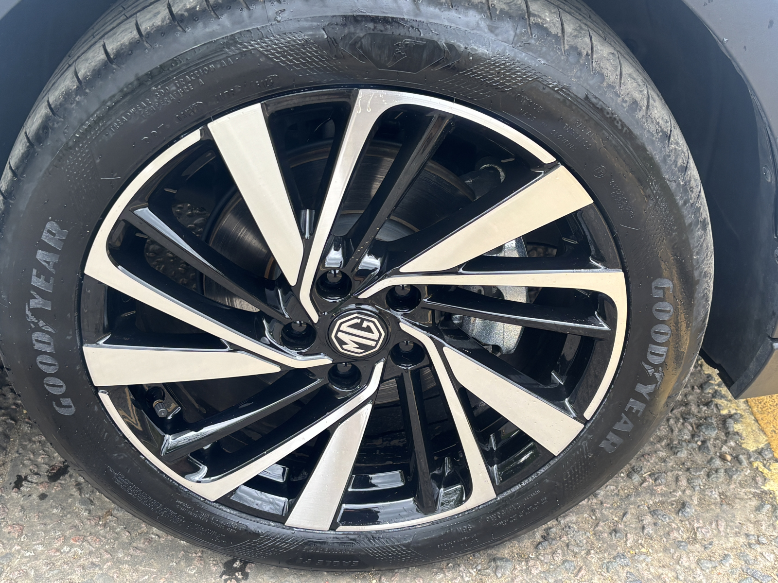 MG Motor UK ZS