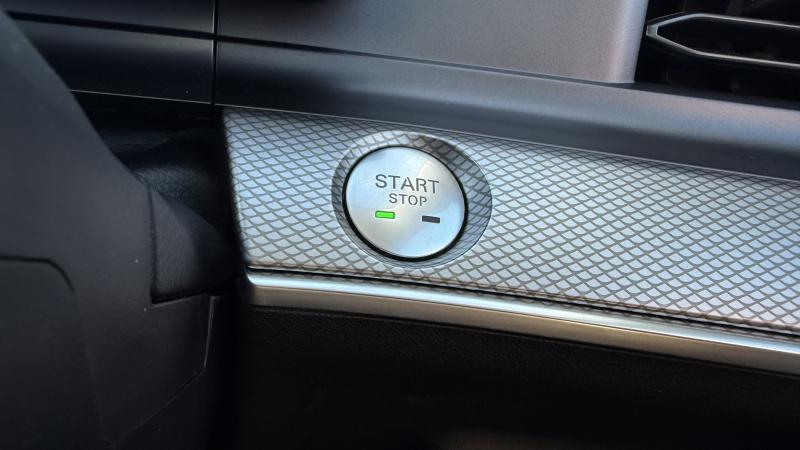 MG Motor UK MGS9