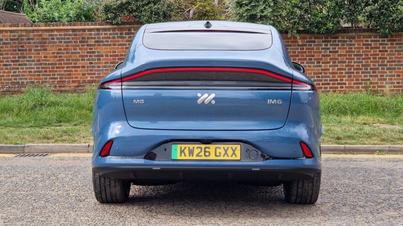 MG Motor UK IM6