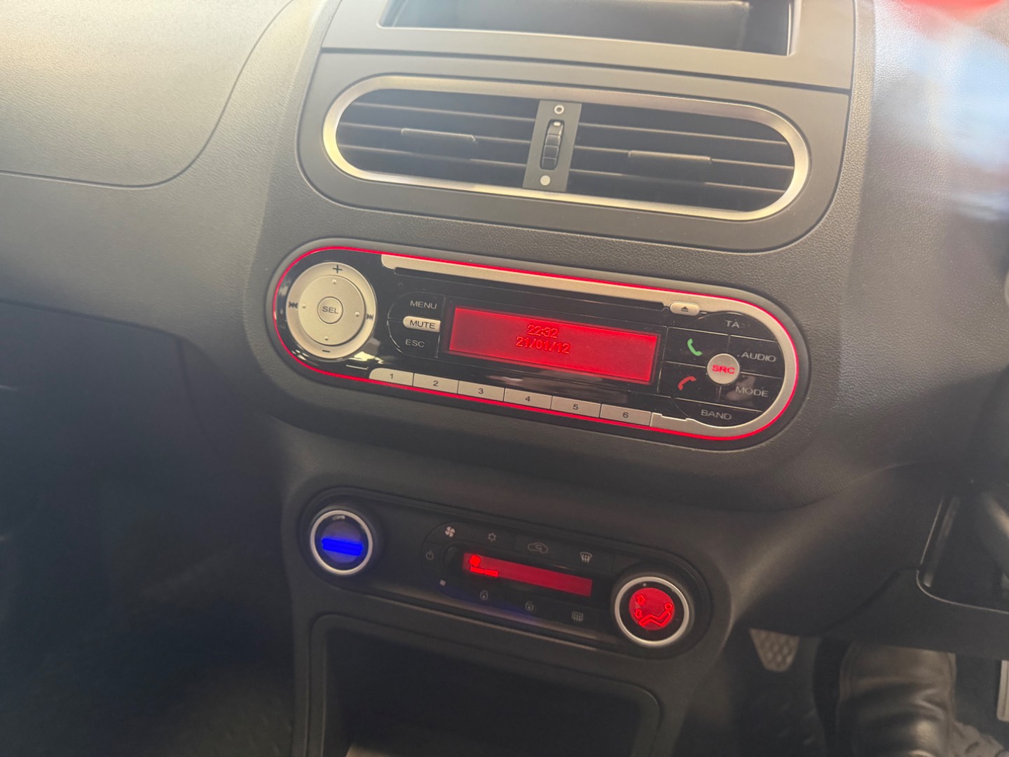 MG Motor UK MG3