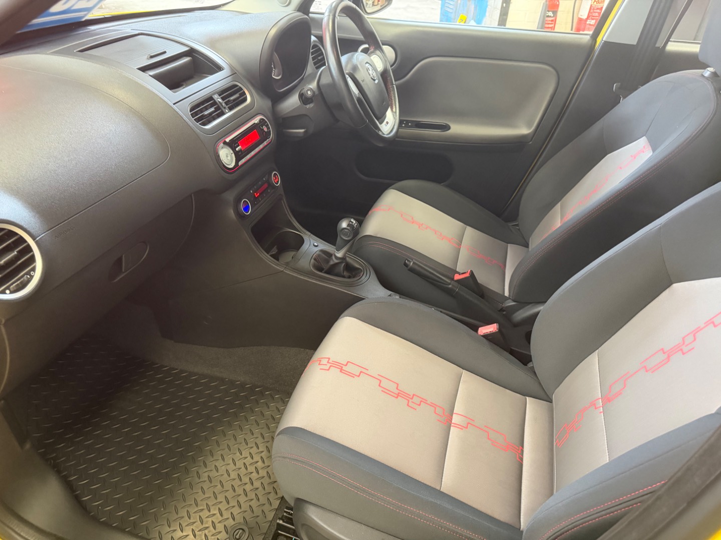MG Motor UK MG3